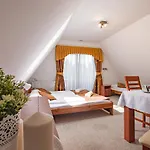 منزل للإقامة Szmaragd - Stoki Narciarskie - Znizki Na Termy - Sauna - Bilard بوكافينا تترايسكا
