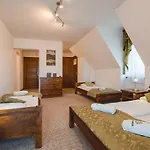 Szmaragd - Stoki Narciarskie - Znizki Na Termy - Sauna - Bilard منزل للإقامة بوكافينا تترايسكا