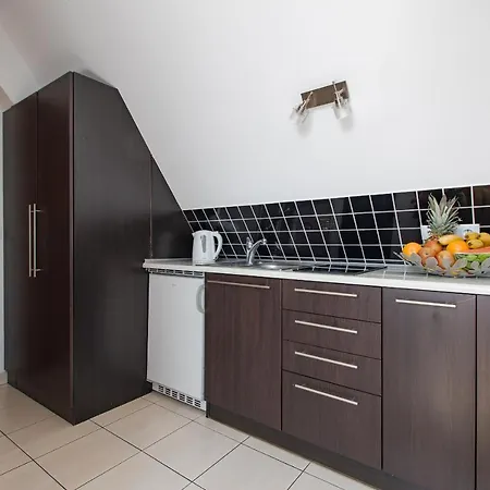 Szmaragd - Sniadania - Znizki Na Termy - Sauna - Bilard - Stoki Narciarskie Homestay