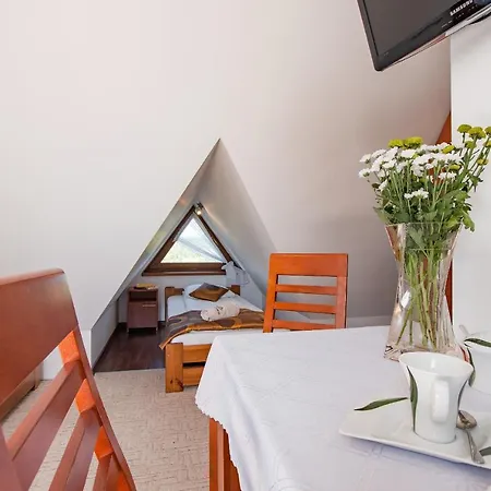 Szmaragd - Sniadania - Znizki Na Termy - Sauna - Bilard - Stoki Narciarskie Homestay