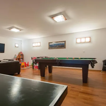 Szmaragd - Sniadania - Znizki Na Termy - Sauna - Bilard - Stoki Narciarskie Homestay